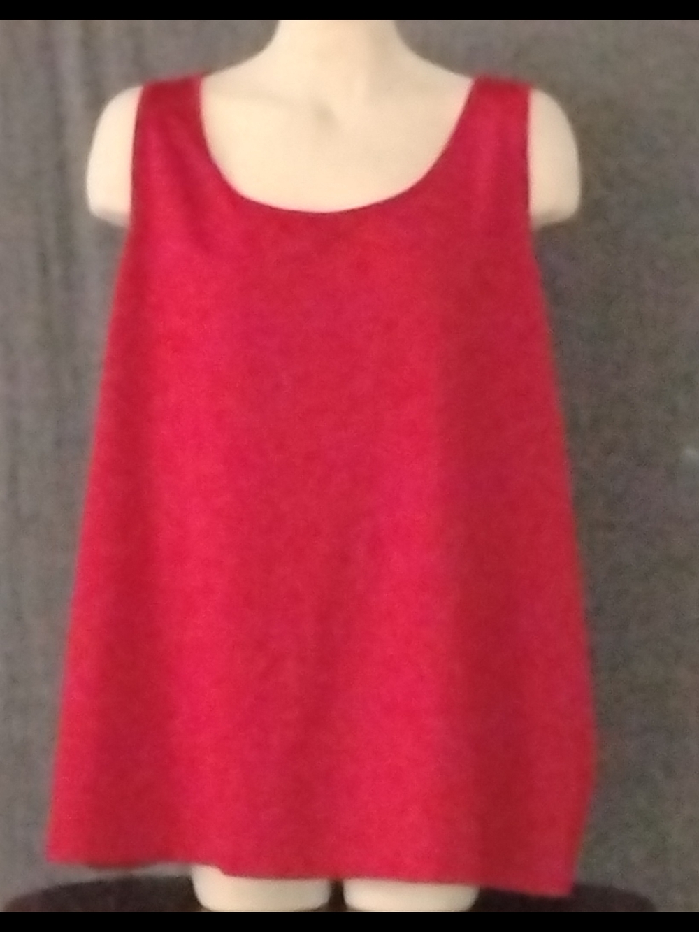 Red Sleeveless Scoop Neck Women's Top